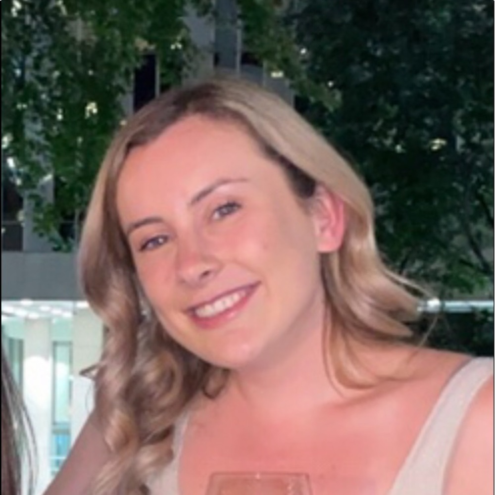 Meet your Posher, Claire